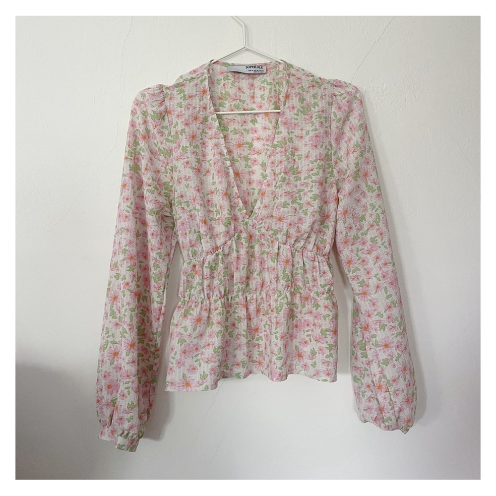 Paisley spring flower top – v neck